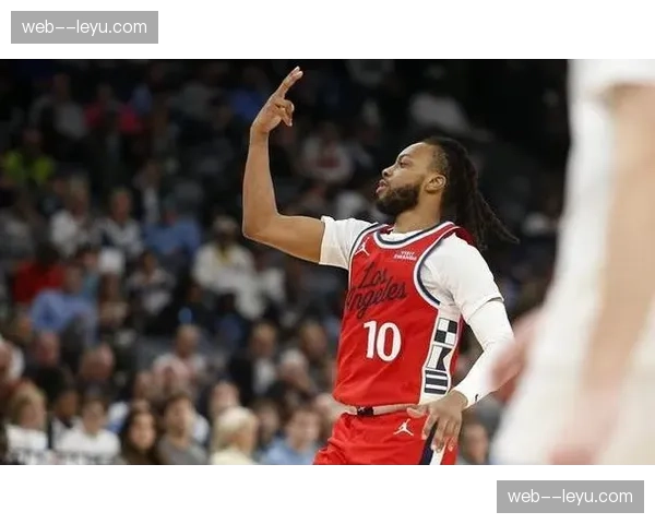 加兰外线投射稳定性增强 快船三分威胁点分布更加均衡